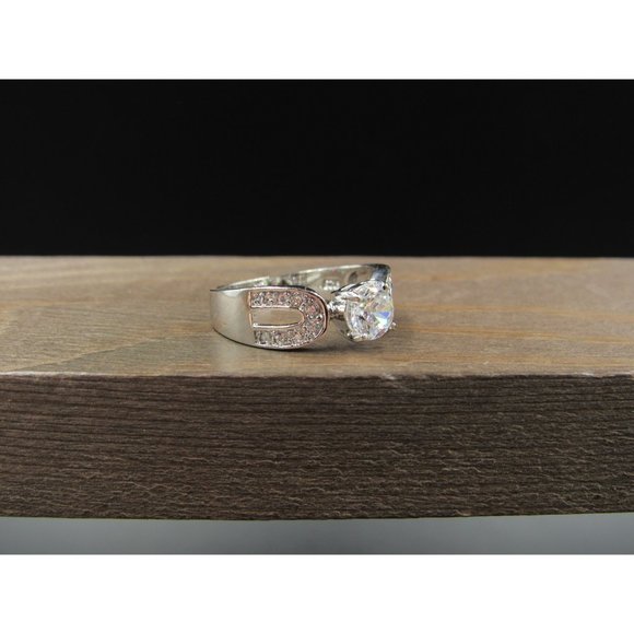 Size 8 Silver Tone Clear CZ Gemstone Band Ring Vintage Wedding Engagement - Picture 2 of 6
